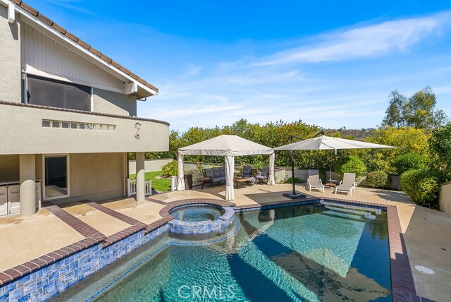 Detail Gallery Image 2 of 38 For 12782 Periwinkle, North Tustin,  CA 92705 - 5 Beds | 3/1 Baths