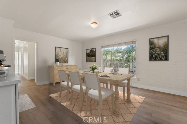 124 S Glengrove Avenue, San Dimas CA: https://media.crmls.org/medias/14a86d81-b82a-4ec8-ac41-66e68f967968.jpg