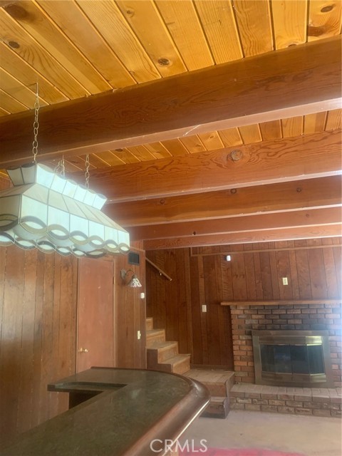 33254 Wild Rose Drive, Green Valley Lake CA: https://media.crmls.org/medias/14a8d3ab-46fe-4929-917a-9d64b355f0d9.jpg