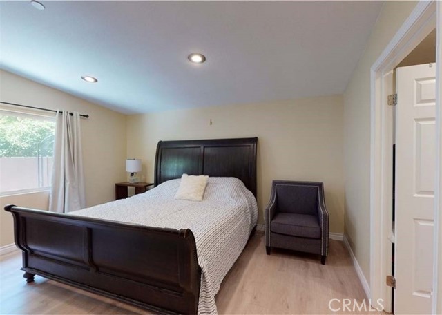24272 Lysanda Drive, Mission Viejo CA: https://media.crmls.org/medias/14a90980-c83e-44c5-8884-e24640af5b20.jpg