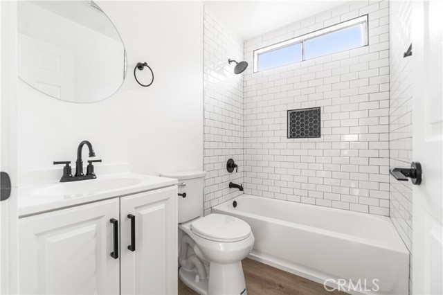 663 W 2nd Street, San Pedro CA: https://media.crmls.org/medias/14a90bee-7169-4107-8de3-d54820052d89.jpg