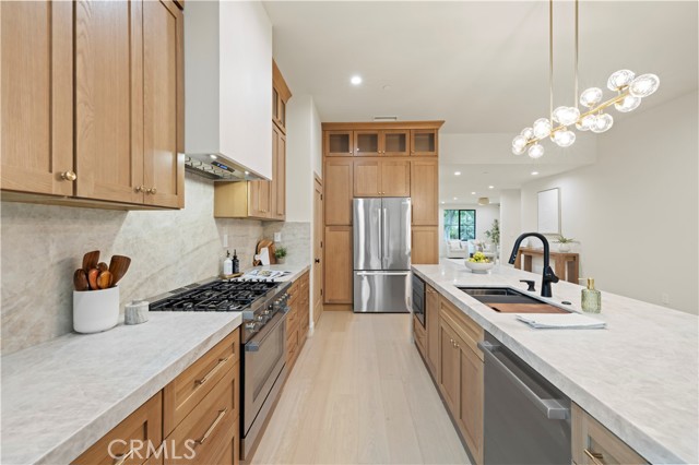 Detail Gallery Image 36 of 52 For 17446 Hatteras St, Encino,  CA 91316 - 4 Beds | 3/1 Baths