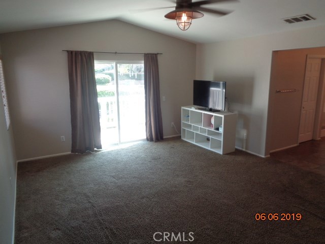 32501 Sprucewood Way, Lake Elsinore CA: https://media.crmls.org/medias/14a9acac-7aa5-406a-8f42-e102ae45a1f1.jpg