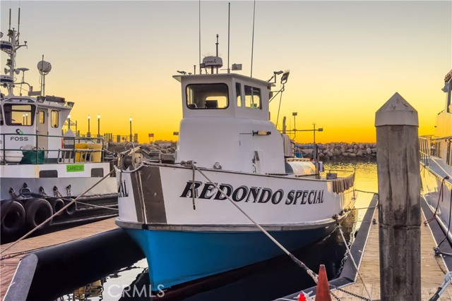 Detail Gallery Image 62 of 66 For 555 Esplanade #320,  Redondo Beach,  CA 90277 - 2 Beds | 2 Baths