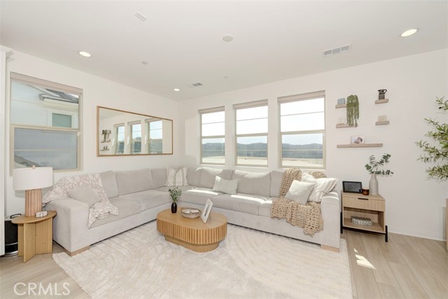 Detail Gallery Image 6 of 39 For 861 Cornelia Way, Rancho Mission Viejo,  CA 92694 - 2 Beds | 2 Baths