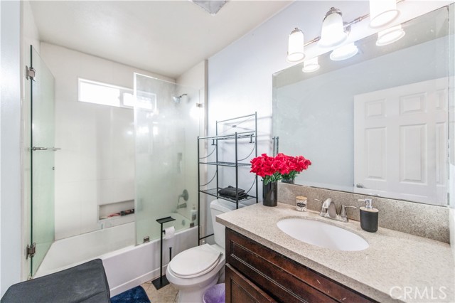 Detail Gallery Image 13 of 26 For 127 W Cliffwood Ave, Anaheim,  CA 92802 - 3 Beds | 2/1 Baths