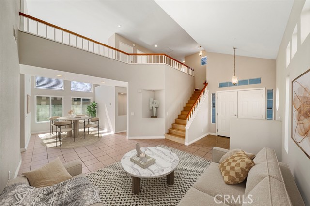 Detail Gallery Image 3 of 36 For 15965 Peach Tree Ln, Fontana,  CA 92337 - 4 Beds | 3 Baths