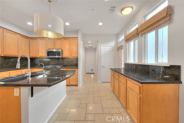 Detail Gallery Image 17 of 75 For 6264 Manzanita Way, Riverside,  CA 92504 - 4 Beds | 2/1 Baths