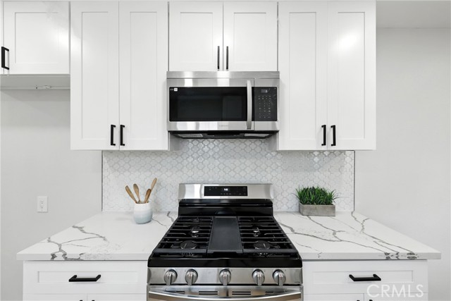 9533 Paramount Boulevard, Downey CA: https://media.crmls.org/medias/14ab05fb-8d72-4f49-b010-b85953f13676.jpg