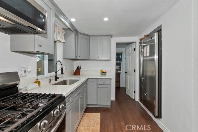 687 Spring, Cedarpines Park CA: https://media.crmls.org/medias/14ab4722-2bb3-4955-889d-ec2b774911d9.jpg
