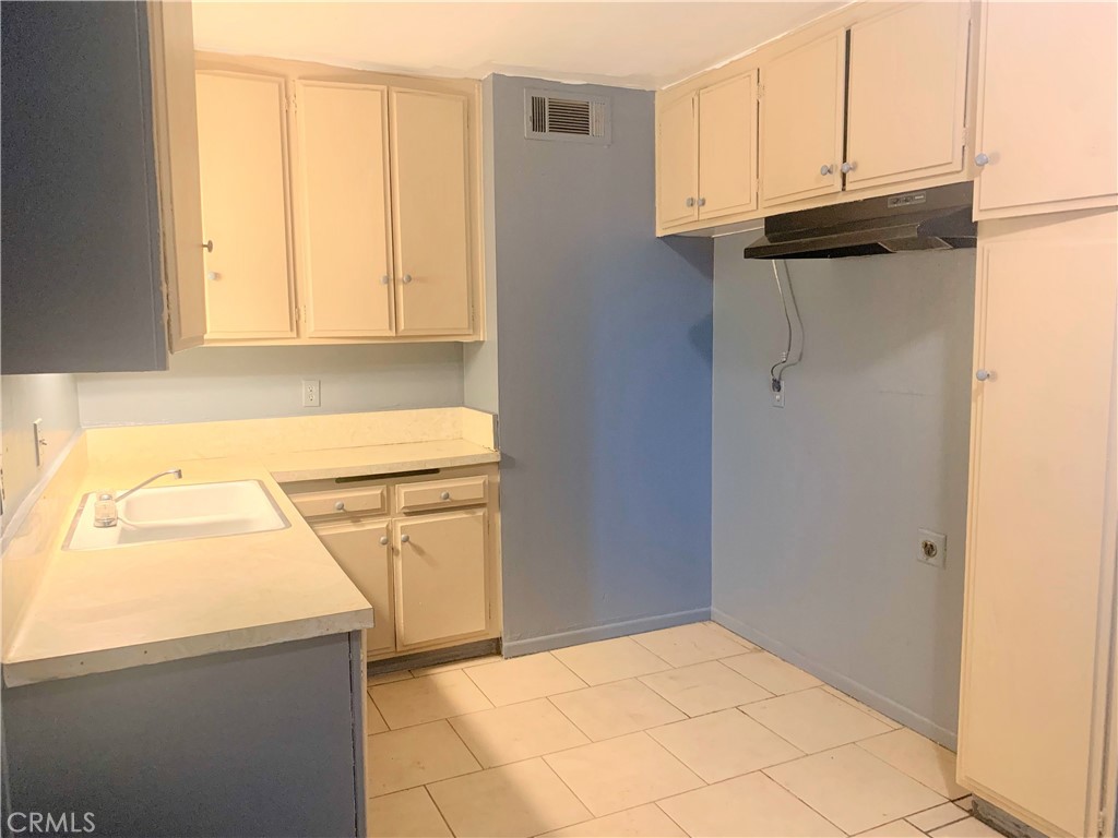 MLS #DW25181414 image #16