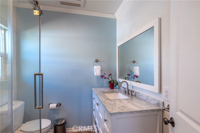 1924 Robinson Street, Redondo Beach, California 90278, 2 Bedrooms Bedrooms, ,2 BathroomsBathrooms,Residential,Sold,Robinson,SB22083068