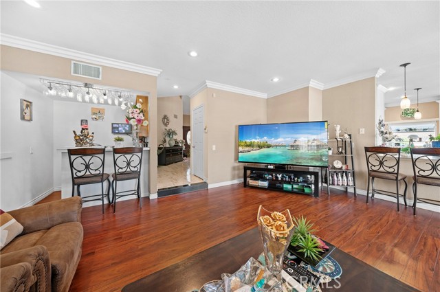 Detail Gallery Image 16 of 60 For 24300 Knoll Ct, Diamond Bar,  CA 91765 - 5 Beds | 3 Baths