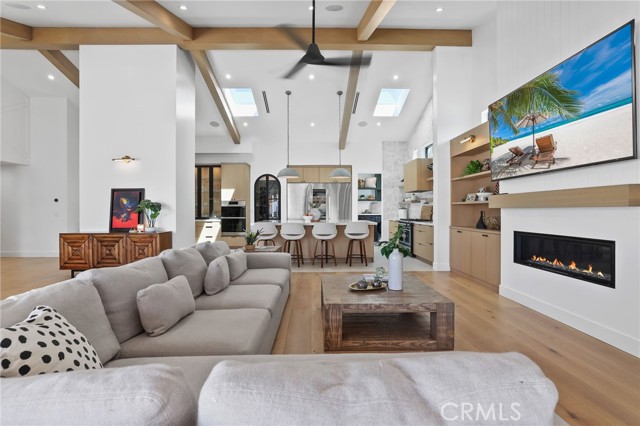 11444 Harrisburg Road, Rossmoor CA: https://media.crmls.org/medias/14ac3d57-d268-4d7f-9ac3-7cbea05f67a7.jpg