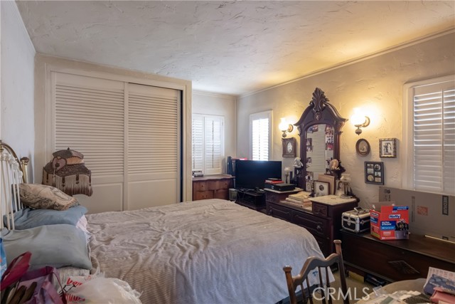 Detail Gallery Image 13 of 13 For 228 17th St, Manhattan Beach,  CA 90266 - 4 Beds | 2/2 Baths