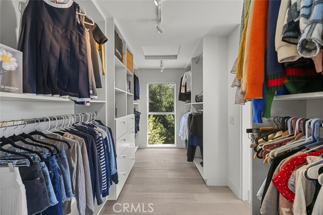 Detail Gallery Image 29 of 53 For 18177 Knoll Hill, Granada Hills,  CA 91344 - 4 Beds | 4/1 Baths