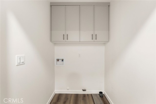 Image 16 of 47 For 2155 Euclid Avenue