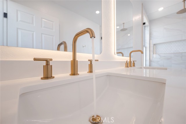 2 Bed Home for Sale in Sherman Oaks, California