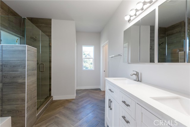 Image 20 of 26 For 3444 Whistler Avenue