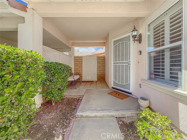 2037 Freesia Avenue, Simi Valley CA: https://media.crmls.org/medias/14b0b786-16aa-45a6-976a-5630e9adf3b5.jpg