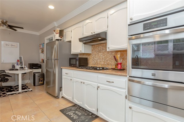 Kitchen with new oven