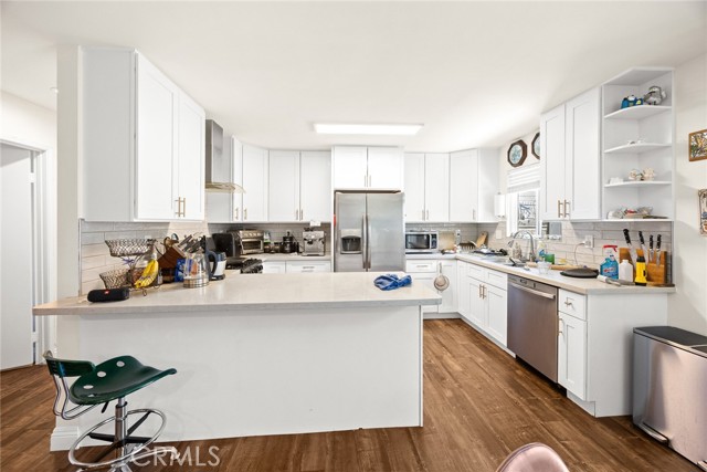 1385 N Marengo Avenue, Pasadena CA: https://media.crmls.org/medias/14b1fc34-4a16-4b99-86b8-928d453d416d.jpg