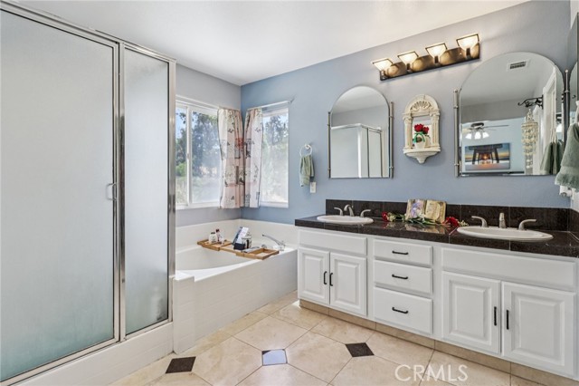 31461 Congressional Drive, Temecula CA: https://media.crmls.org/medias/14b22602-4c41-4c25-a7e8-995c592a6fdf.jpg