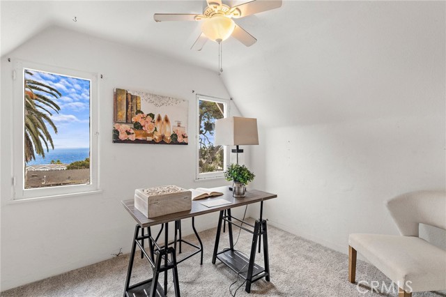 251 Viejo Street, Laguna Beach CA: https://media.crmls.org/medias/14b26872-872a-4907-b8f5-146c2838ccd3.jpg