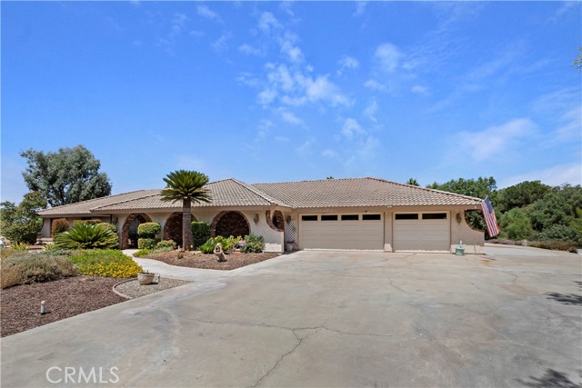 Image 2 for 17790 Twin Lakes Dr, Riverside, CA 92508