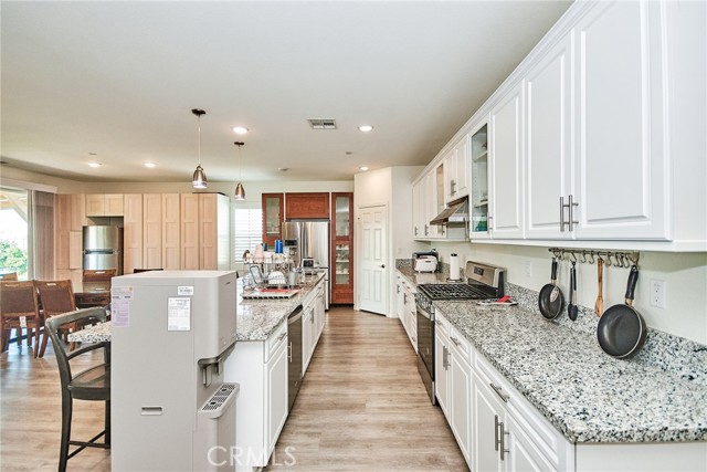 Detail Gallery Image 11 of 34 For 10746 Vista Ln, Moreno Valley,  CA 92557 - 5 Beds | 2/1 Baths