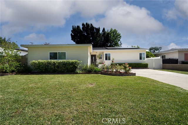 1626 Grove Place, Fullerton CA: https://media.crmls.org/medias/14b41d9c-e3d2-4f4c-9ccf-ecab75cd2479.jpg