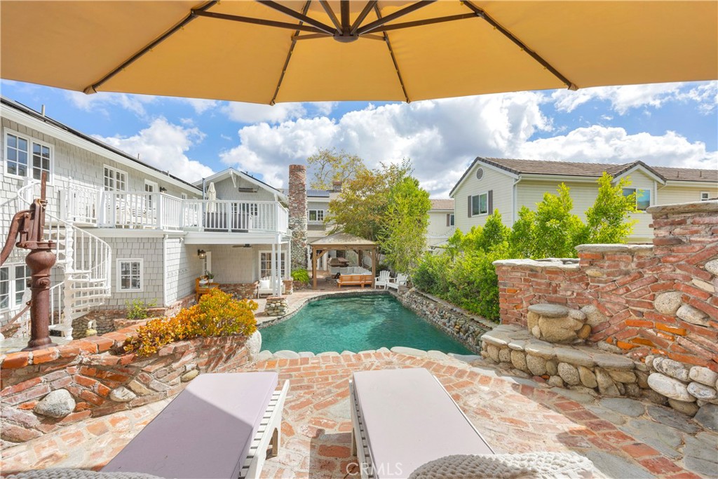 14b4bb4e Dd9d 4bff 82f1 07dee24bfe6a