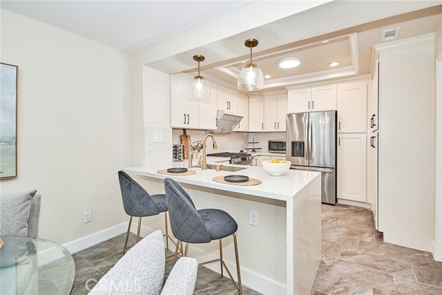 Detail Gallery Image 32 of 46 For 950 S Rim Crest Dr, Anaheim Hills,  CA 92807 - 2 Beds | 2/1 Baths