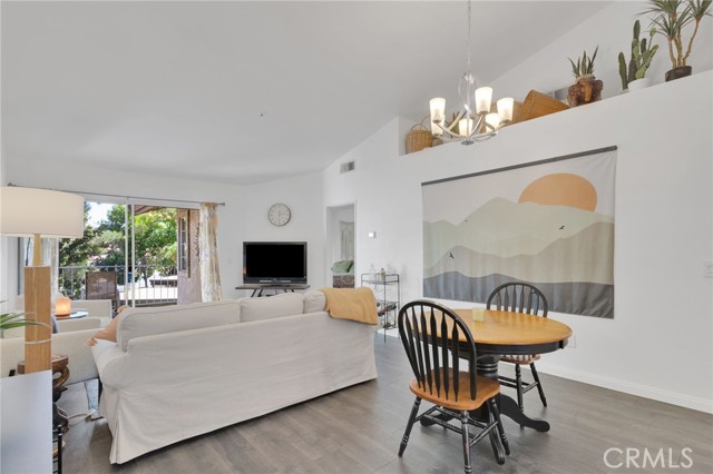 Detail Gallery Image 5 of 38 For 19191 Palo Verde Dr, Apple Valley,  CA 92308 - 2 Beds | 2 Baths