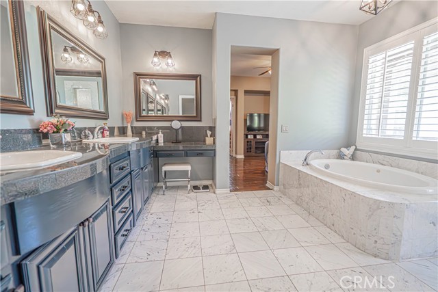 25505 Brighton Place, Stevenson Ranch CA: https://media.crmls.org/medias/14b5aea9-e3c6-47d7-9f59-eedf71d8829a.jpg