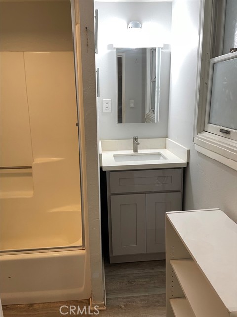 Detail Gallery Image 8 of 11 For 1543 W Orange Grove, Pomona,  CA 91768 - 1 Beds | 1 Baths