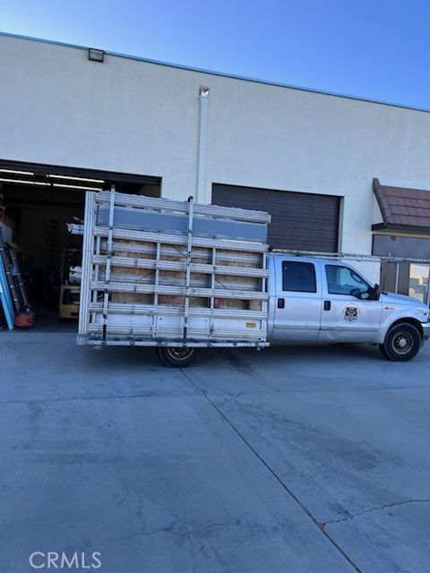 39450 3rd E Street, Palmdale CA: https://media.crmls.org/medias/14b60837-bdb4-4437-b7c0-13515612d23a.jpg