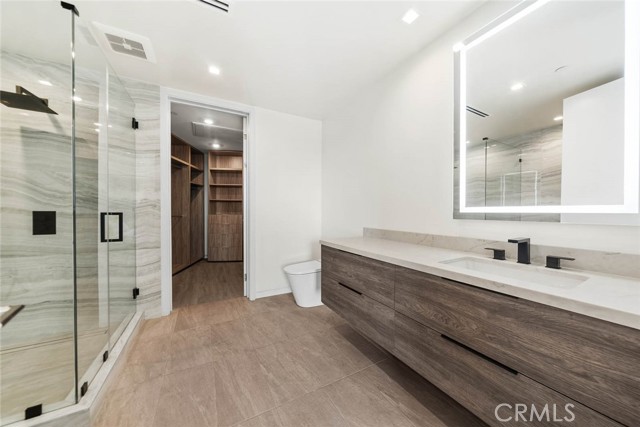 1947 Glencoe Way, Los Angeles CA: https://media.crmls.org/medias/14b6b5d7-cea2-4154-9ed0-a427d52d804b.jpg