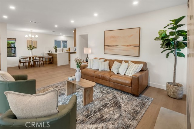 Detail Gallery Image 9 of 50 For 3641 Somerset, Los Angeles,  CA 90016 - 3 Beds | 2 Baths