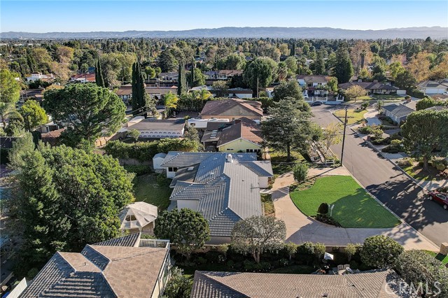 11200 Jellico Avenue, Granada Hills CA: https://media.crmls.org/medias/14b83b72-8027-4d8e-b382-be4607af67a3.jpg