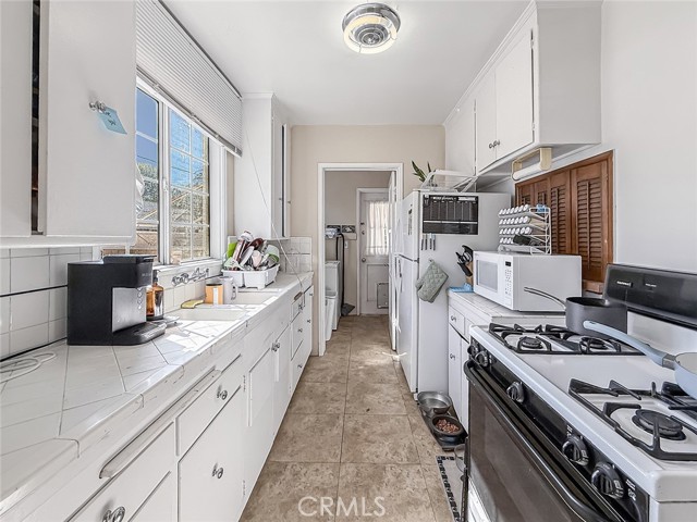 Detail Gallery Image 21 of 39 For 6223 Klump, North Hollywood,  CA 91606 - 2 Beds | 1 Baths