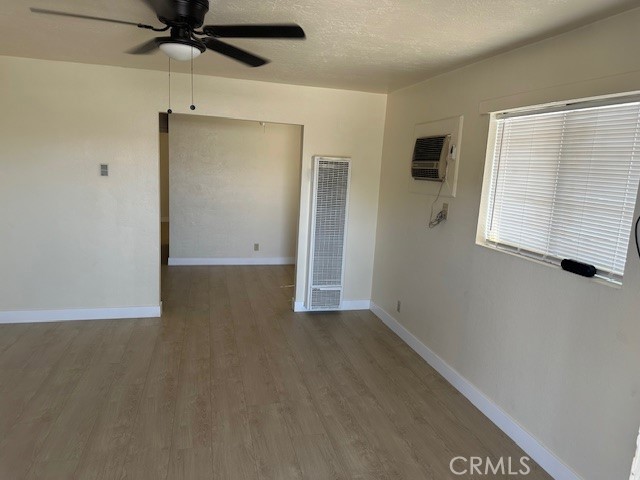 112 E Cottage Street, Barstow CA: https://media.crmls.org/medias/14b92633-8a98-4585-9245-236ca7b2a226.jpg