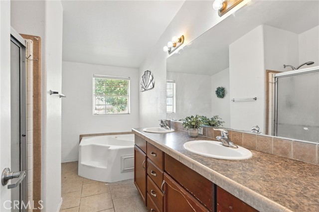 3595 Buchanan Street, Riverside CA: https://media.crmls.org/medias/14b98a1f-b583-4099-96b8-83ab8be923c7.jpg