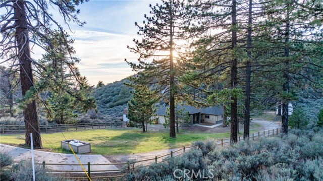 Detail Gallery Image 3 of 47 For 26820 Stirrup, Tehachapi,  CA 93561 - 3 Beds | 2 Baths