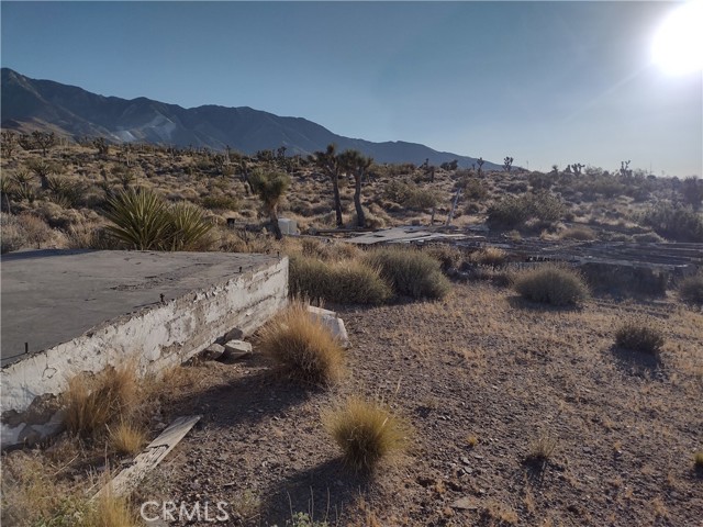 Detail Gallery Image 2 of 10 For 15 Tate Ln, Lucerne Valley,  CA 92356 - – Beds | – Baths