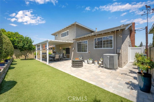 6786 Molokai Drive, Cypress CA: https://media.crmls.org/medias/14bada7a-5af6-4dee-8595-308866725199.jpg