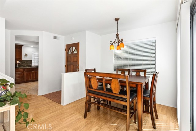 Detail Gallery Image 10 of 31 For 3935 Caminito Silvela, San Diego,  CA 92122 - 3 Beds | 2 Baths