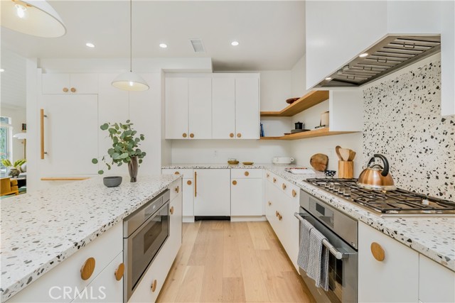 Image 10 of 43 For 2240 Ewing Street