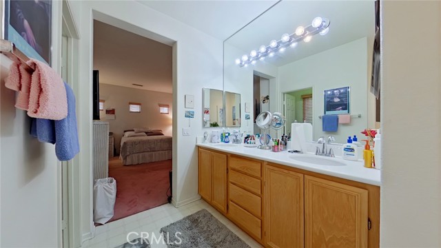 Detail Gallery Image 40 of 46 For 27903 Baneberry #10,  Valencia,  CA 91354 - 3 Beds | 3 Baths