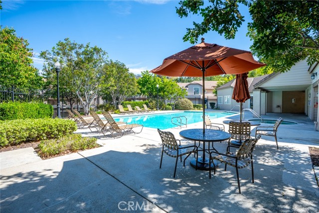 Detail Gallery Image 27 of 29 For 24376 Larchmont Ct, Laguna Hills,  CA 92653 - 2 Beds | 2/1 Baths